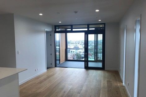 Photo of property in Frank Sargeson Apts, 508/74 Anzac Street, Takapuna, Auckland, 0622