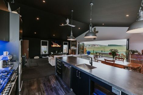 Photo of property in 19 Airedale Road, Weston, Oamaru, 9401