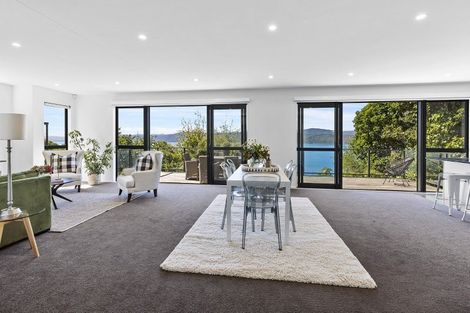 Photo of property in 67 Pretoria Road, Karaka Bays, Wellington, 6022