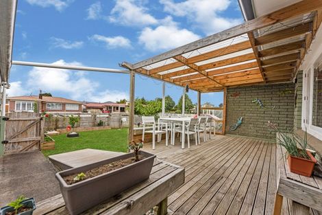 Photo of property in 6 Paterson Avenue, Pukekohe, 2120