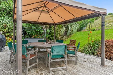 Photo of property in 429 Heatley Road, Whakapirau, Maungaturoto, 0583