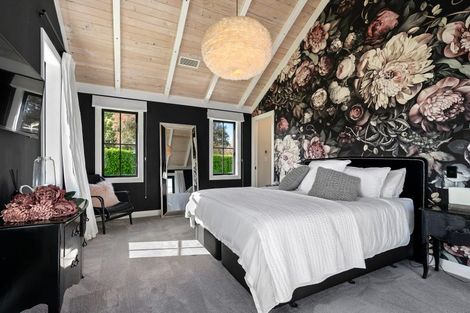 Photo of property in 3/45 Saint Kilda Road, Cambridge, 3434