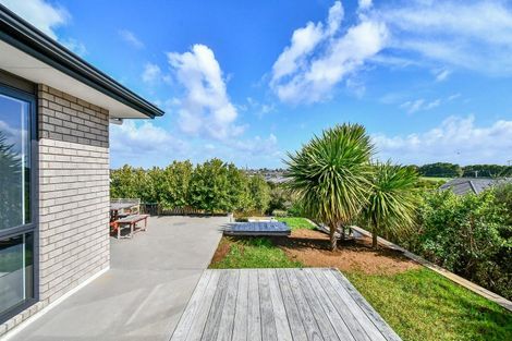 Photo of property in 18 Papaview Road, Papakura, 2110