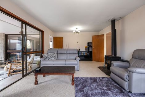 Photo of property in 22 Broadfell Avenue, Avonhead, Christchurch, 8042