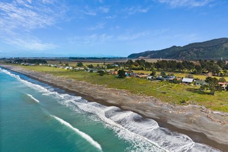 Photo of property in 208 Rarangi Beach Road, Rarangi, Blenheim, 7273