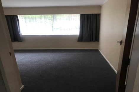Photo of property in 3 Cyril Way, Paparangi, Wellington, 6037