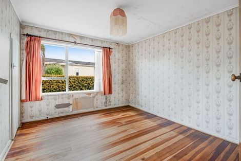 Photo of property in 330 East Coast Road, Sunnynook, Auckland, 0632