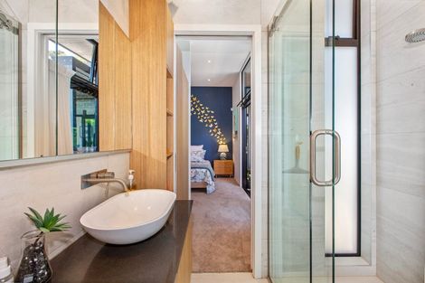 Photo of property in 14 Cheviot Road, Lowry Bay, Lower Hutt, 5013