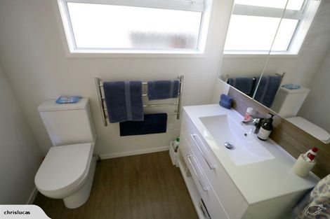 Photo of property in 30 Chartwell Avenue, Glenfield, Auckland, 0629