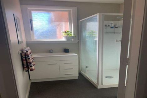 Photo of property in 33 Guildford Street, Burnside, Christchurch, 8053