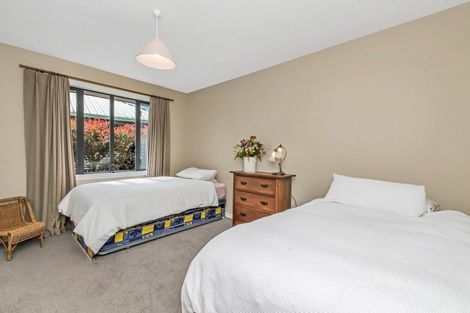 Photo of property in 40 Church Street, Oxford, 7430