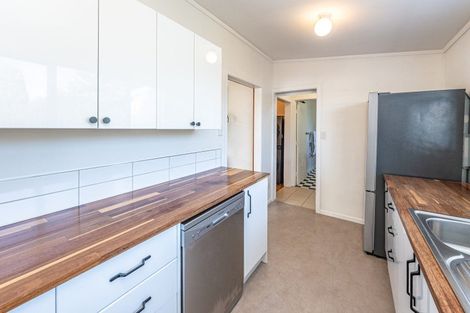 Photo of property in 3 Carlton Avenue, Gonville, Whanganui, 4501