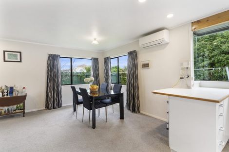 Photo of property in 14a Karaka Street, New Lynn, Auckland, 0600