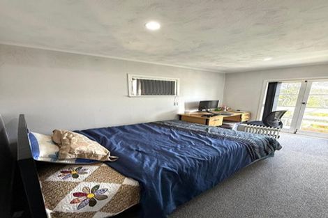 Photo of property in 205 Titirangi Road, Titirangi, Auckland, 0604