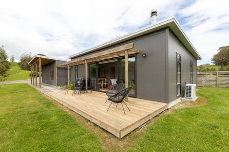 Photo of property in 62 Kingsdale Park Drive, Aokautere, Palmerston North, 4471
