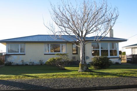 Photo of property in 23 Park Street, Winton, 9720