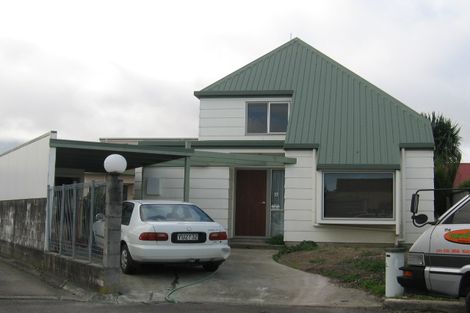Photo of property in 12 Coromandel Court, Roslyn, Palmerston North, 4414