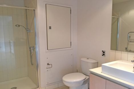 Photo of property in Halsey Apartments At Lighter Quay, 412/77 Halsey Street, Auckland Central, Auckland, 1010