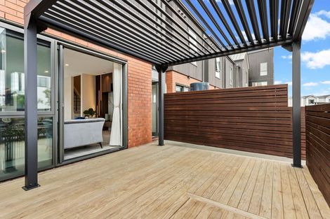 Photo of property in 62 Wallace Road, Hobsonville, Auckland, 0616