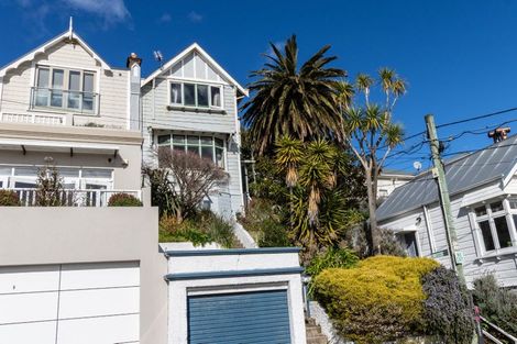 Photo of property in 40 Hawker Street, Mount Victoria, Wellington, 6011