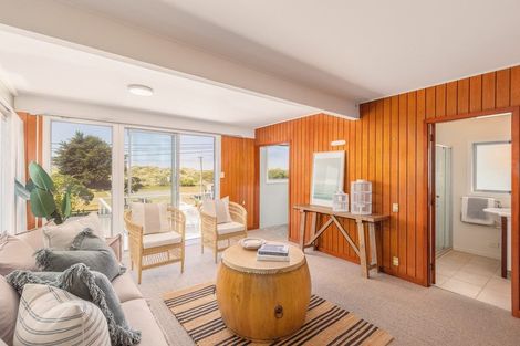 Photo of property in 378 Marine Parade, South New Brighton, Christchurch, 8062