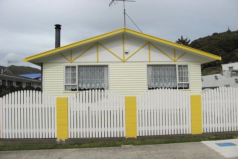 Photo of property in 27 Enfield Street, Wainuiomata, Lower Hutt, 5014