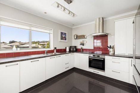 Photo of property in 31 Bayvista Close, Welcome Bay, Tauranga, 3112
