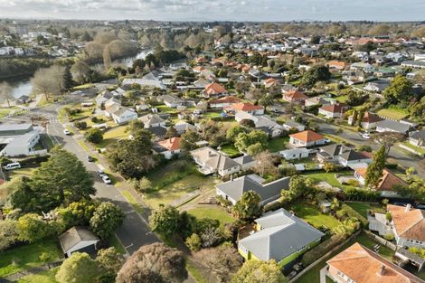 Photo of property in 16 Plunket Terrace, Hamilton East, Hamilton, 3216