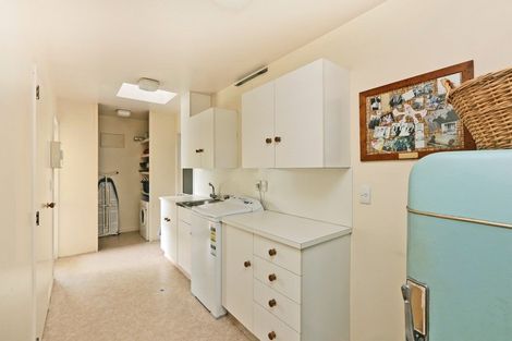 Photo of property in 12a Gillean Street, Havelock North, 4130