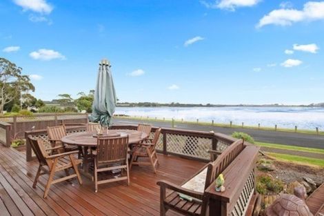 Photo of property in 22 Rangiwhea Road, Waiuku, 2123
