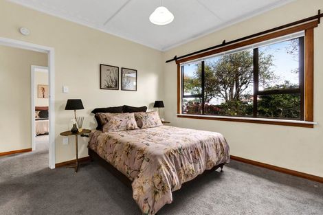Photo of property in 10 Seddon Street, Westown, New Plymouth, 4310
