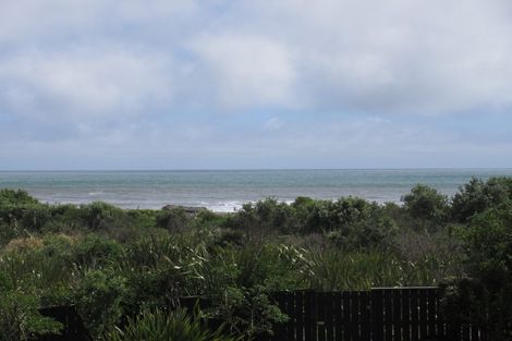 Photo of property in 13 Rodney Avenue, Te Horo Beach, Otaki, 5581