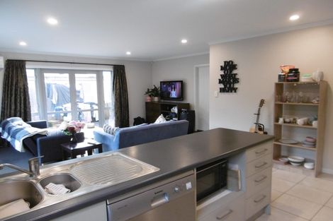 Photo of property in 15 Grove Road, Addington, Christchurch, 8024