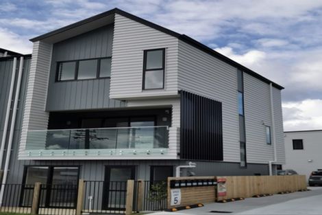 Photo of property in 1/17 Woodford Avenue, Henderson, Auckland, 0610