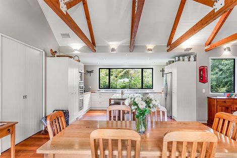 Photo of property in 208 Mapara Road, Acacia Bay, Taupo, 3385