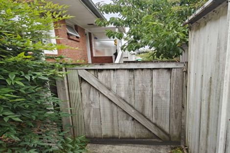 Photo of property in 4/18 Evelyn Place, Hillcrest, Auckland, 0627