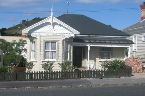 Photo of property in 4 Shoal Bay Road, Devonport, Auckland, 0624