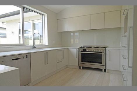 Photo of property in 24 Kaimanawa Road, Karaka, Papakura, 2113