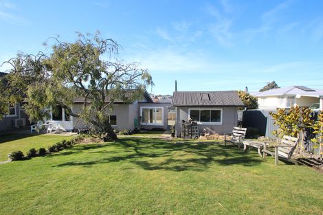 Photo of property in 2 Arthur Street, Holmes Hill, Oamaru, 9401
