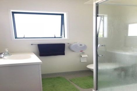 Photo of property in 1/1 Briar Way, New Lynn, Auckland, 0600