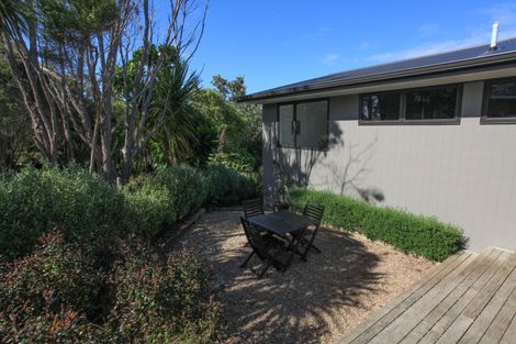 Photo of property in 105 Greenslade Road, Raglan, 3295