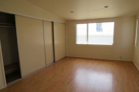 Photo of property in 11 Belt Road, Moturoa, New Plymouth, 4310