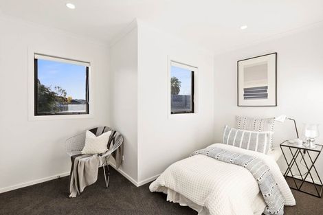 Photo of property in 7a Gambare Place, Wattle Downs, Auckland, 2103