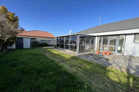 Photo of property in 33 Logan Way, Kelvin Grove, Palmerston North, 4414
