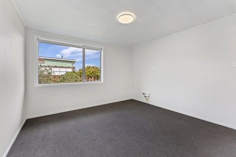 Photo of property in 30 Shanly Street, Brown Owl, Upper Hutt, 5018