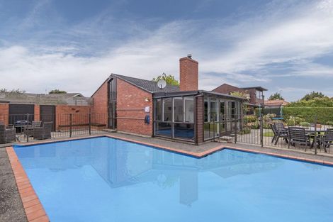 Photo of property in 370b Yaldhurst Road, Russley, Christchurch, 8042