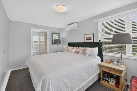 Photo of property in 250 Centreway Road, Orewa, 0931