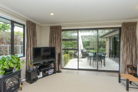 Photo of property in 121 Arataki Road, Havelock North, 4130