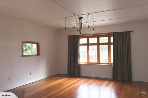 Photo of property in 19 Alan Street, Palmerston North, 4414