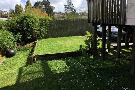 Photo of property in 10a Kiernan Place, Kelston, Auckland, 0602